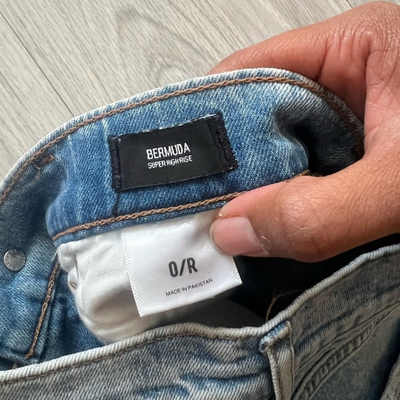 Express Bermuda super High Rise Short size 0. NWOT - Picture 3 of 6